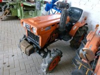 traktorius KUBOTA B6001